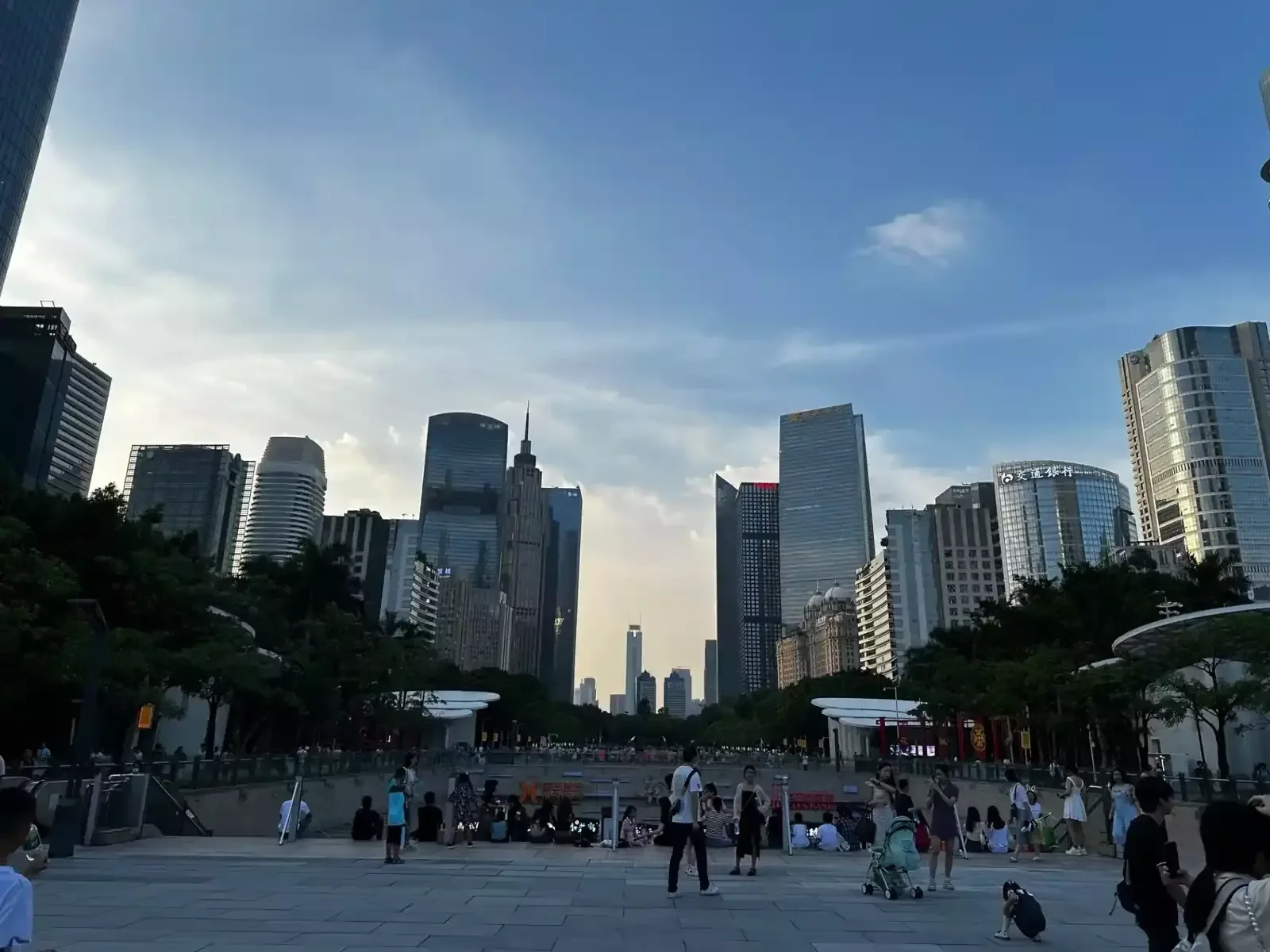 The Ultimate Shopping Guide to Guangzhou: Top 10 Malls You Need to Visit in 2025