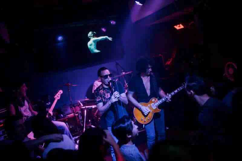 Hooley’s Irish Pub Guangzhou – Live Band Performance & Entertainment